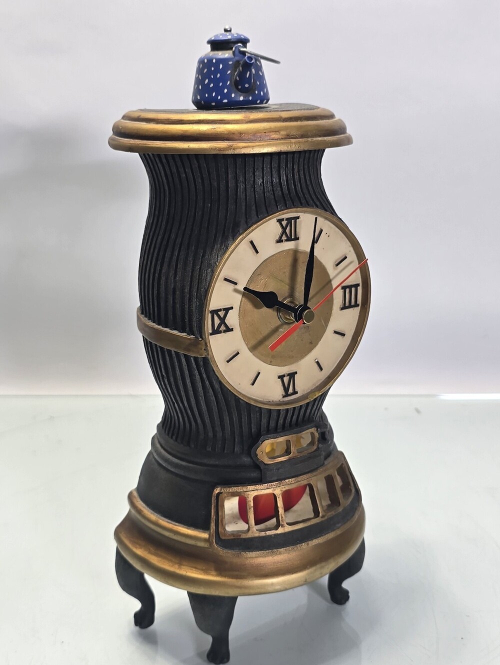 Vintage Ceramic Novelty Stove Teapot Clock – Blue & White – Pristine Condition! - Picture 2 of 8
